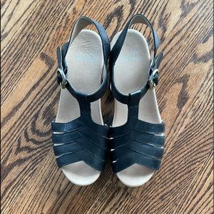 Cute Dansko black sandals